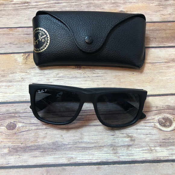 ray ban justin case